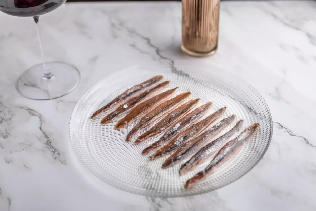 Plato con anchoas
