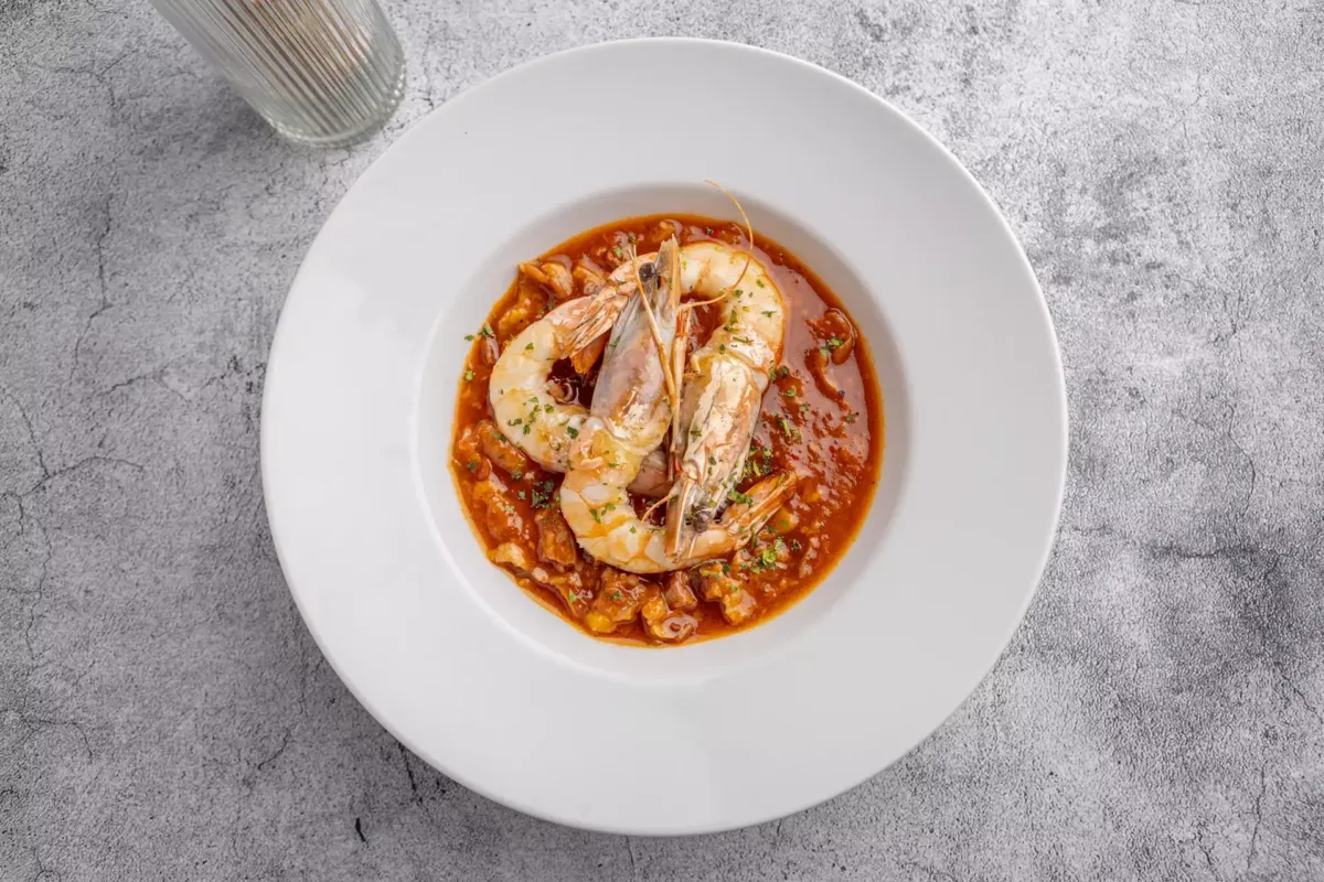 Manitas de Cerdo con Langostinos